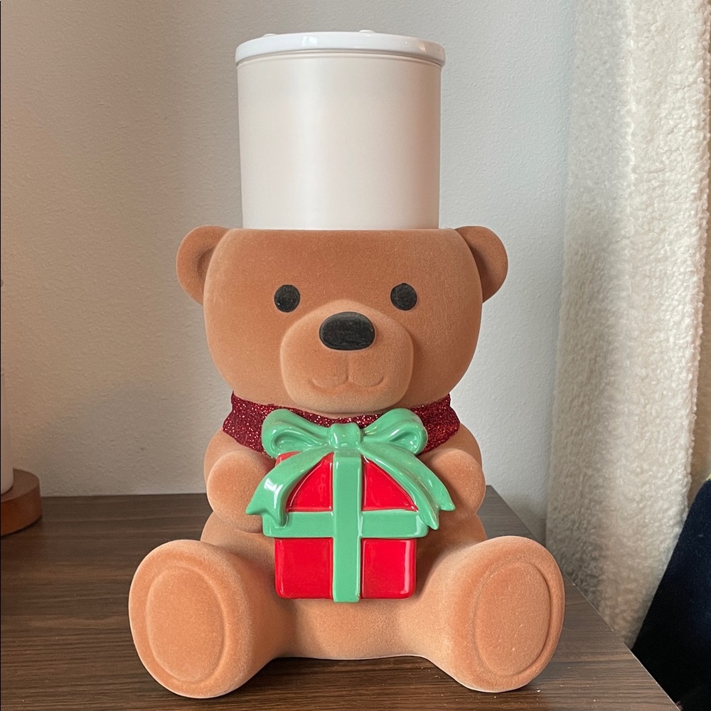 Bath & Body works Teddy bear 🧸 candle holder NEW